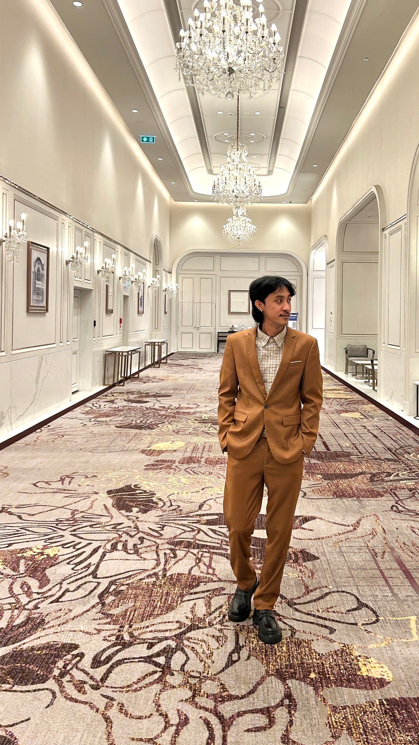 ลูกค้าเช่าชุดสูทโทนน้ำตาลสุดเรียบหรู สำหรับงานสำคัญ 🤎✨