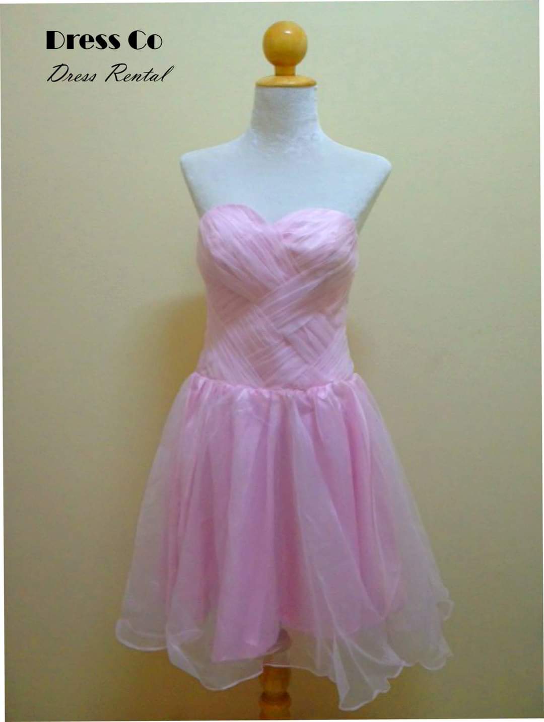 เดรสสั้นเกาะอกสีชมพู / Pink Strapless Short Dress