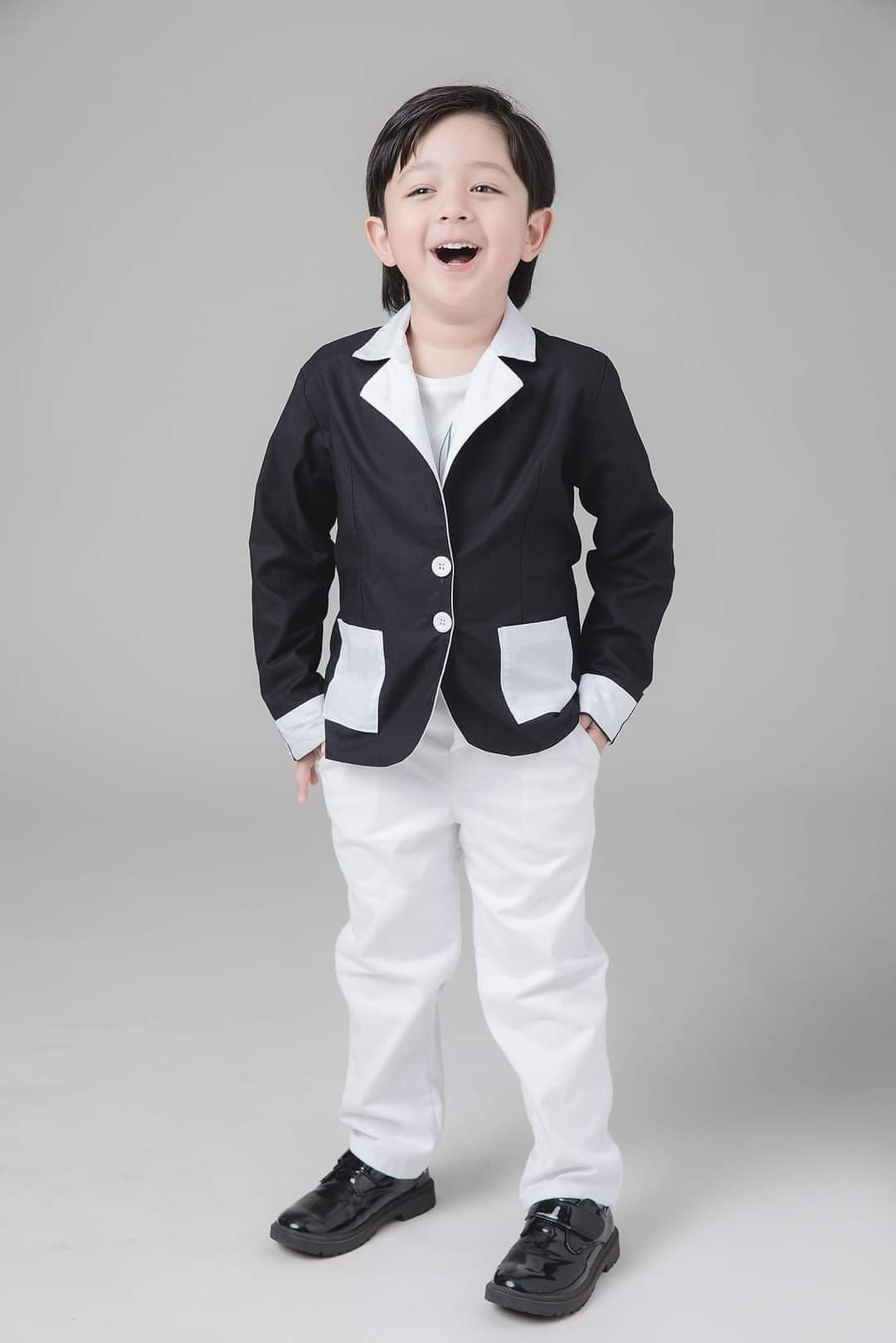 Kids Suit Rental - Black & White (Age 10-12)
