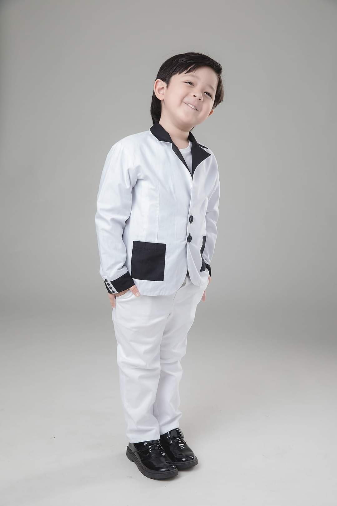 Kids Suit Rental - Black & White (Age 10-12)