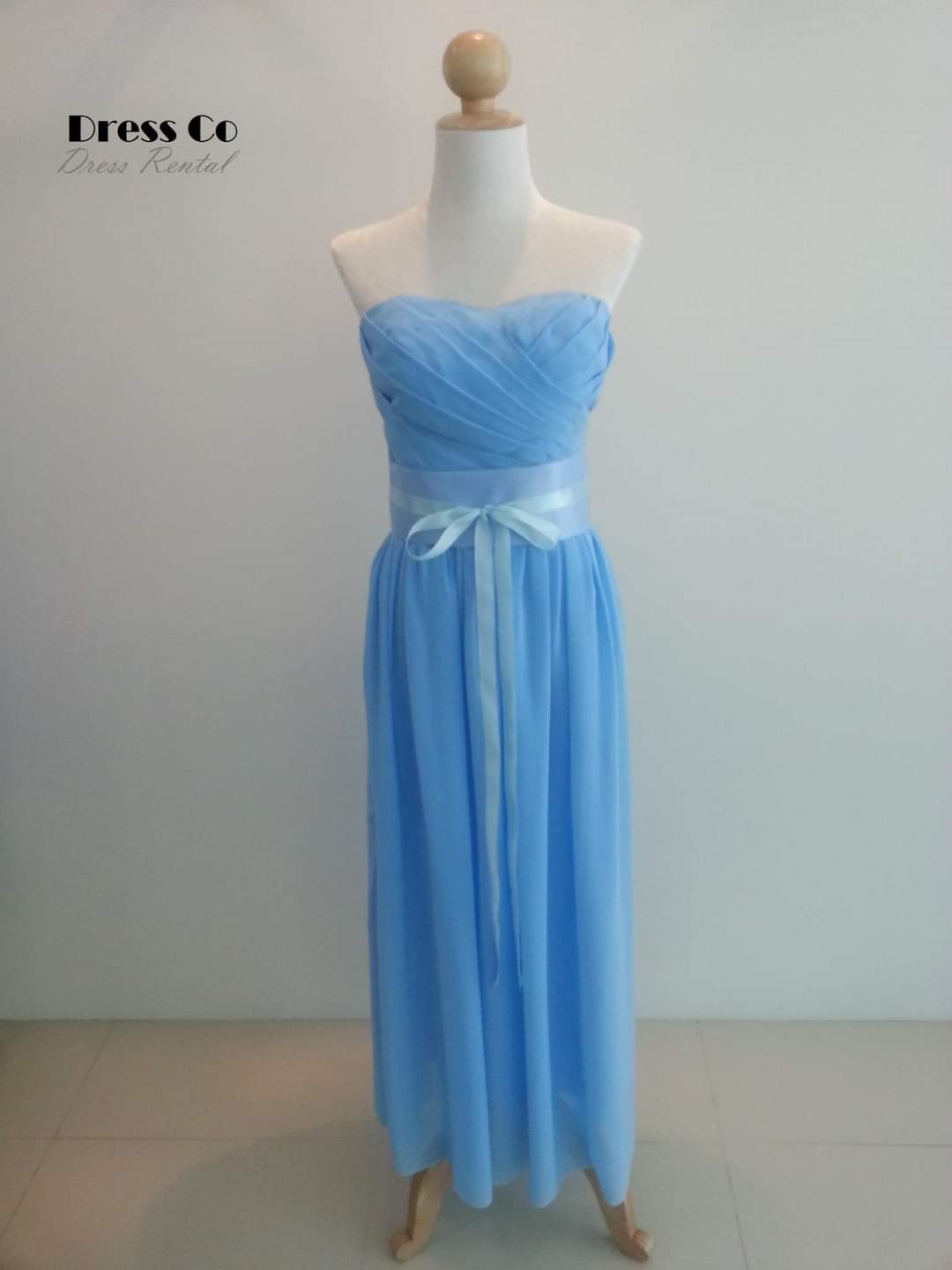 ชุดราตรีฟ้าโบว์คาดเอว | Light Blue Sweetheart Dress with Satin Bow