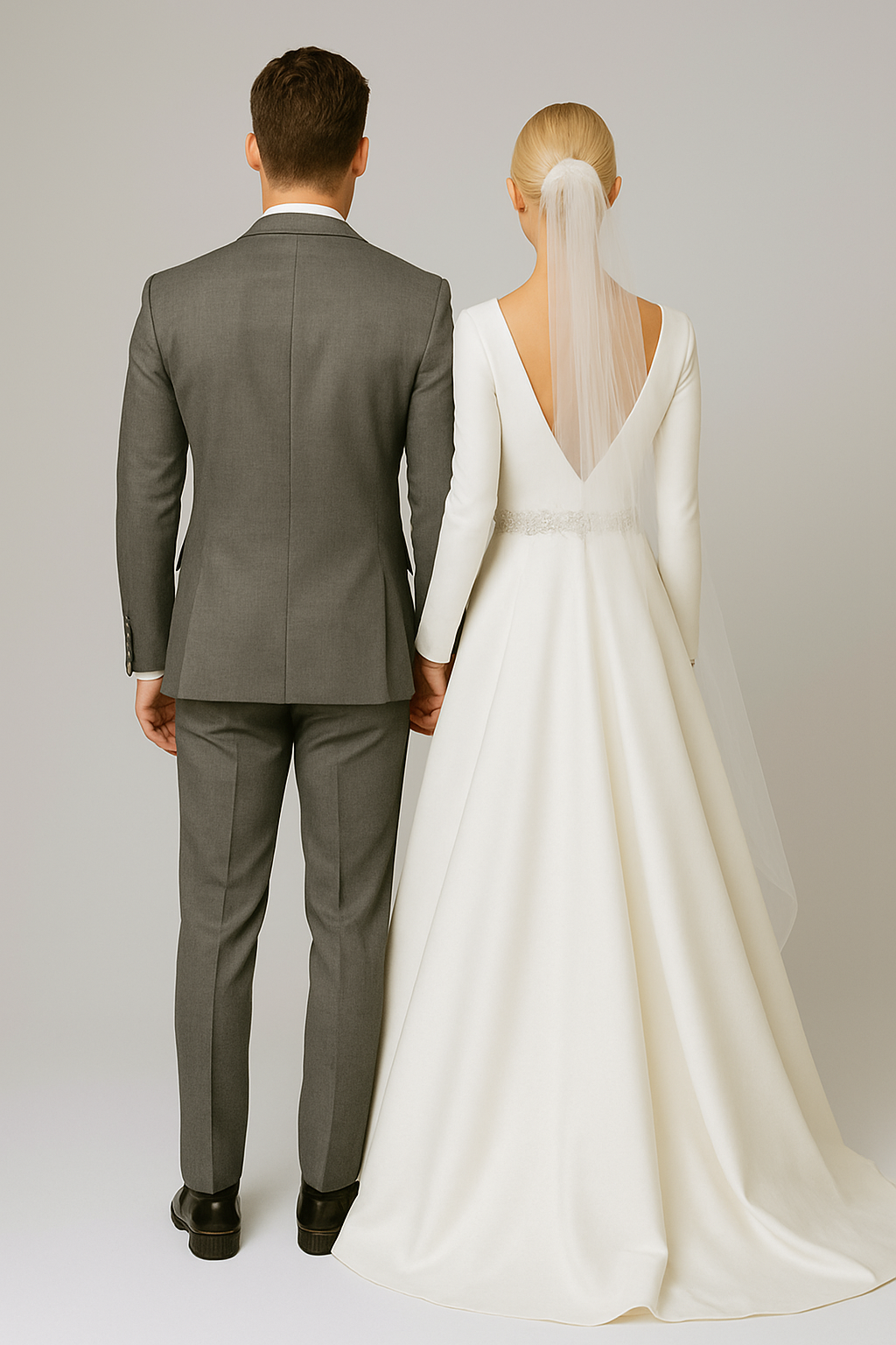 สูทเจ้าบ่าวเช่าตัดใหม่ สีเทาเข้มทรงหรู | Classic Grey Groom Suit for Rent