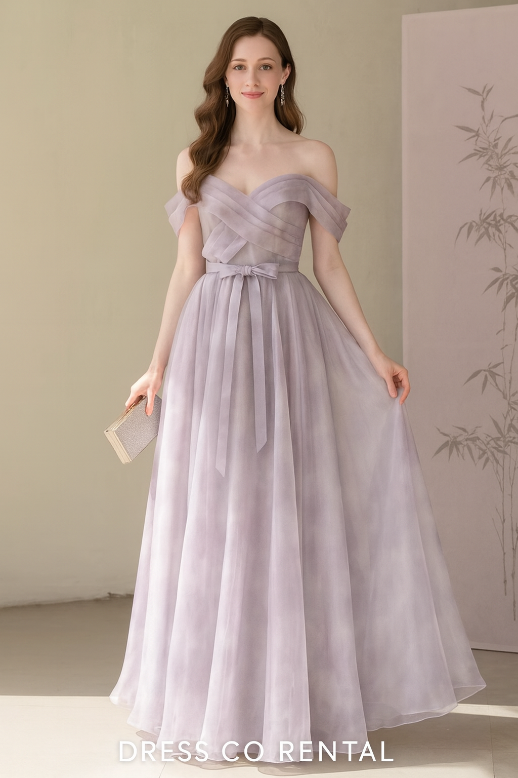 เดรสชมพูม่วงปาดไหล่ กระโปรงพลิ้ว ผูกโบว์เอว — Size M