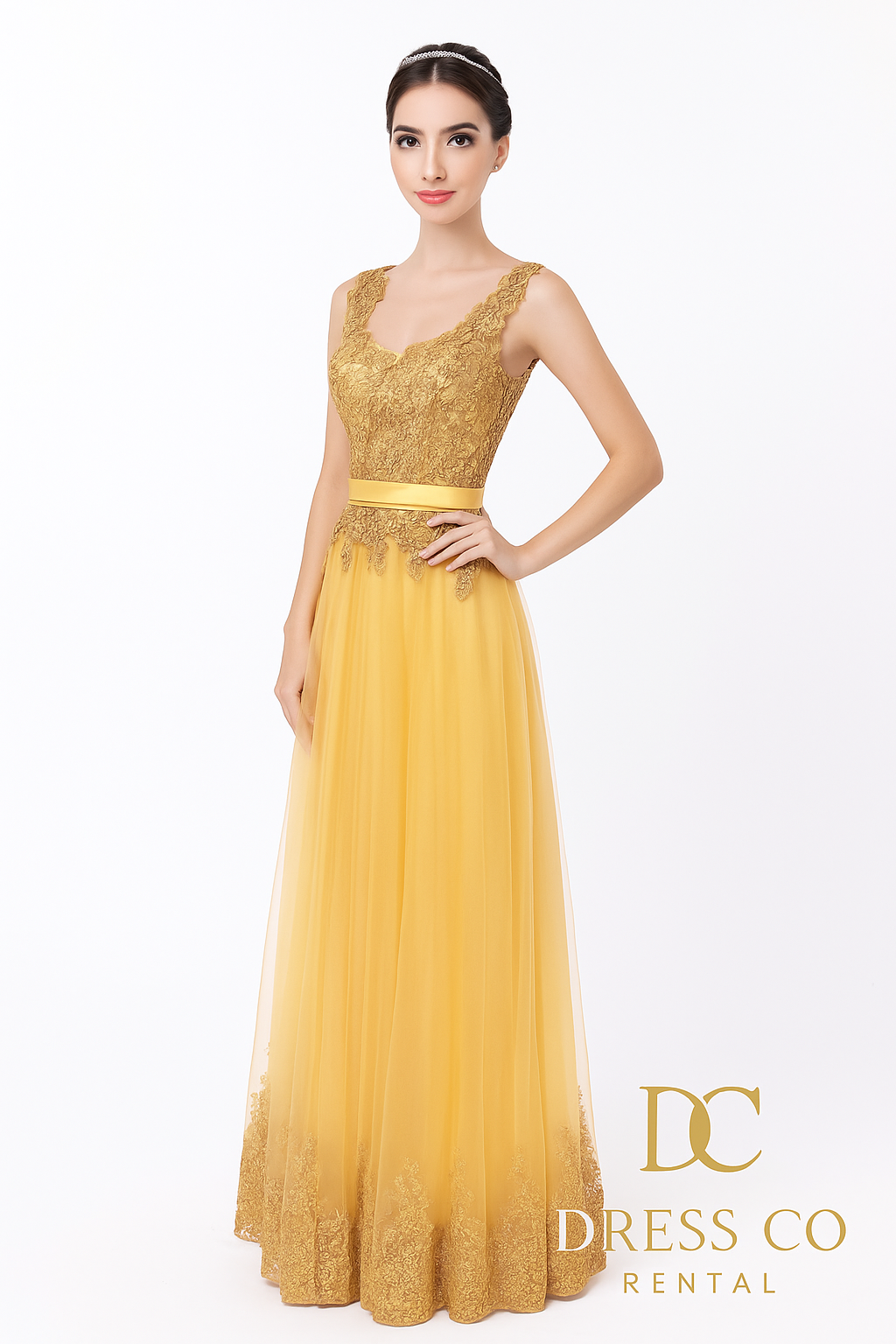 ชุดราตรีลูกไม้ปักทอง / Gold Lace & Tulle Overlay Dress