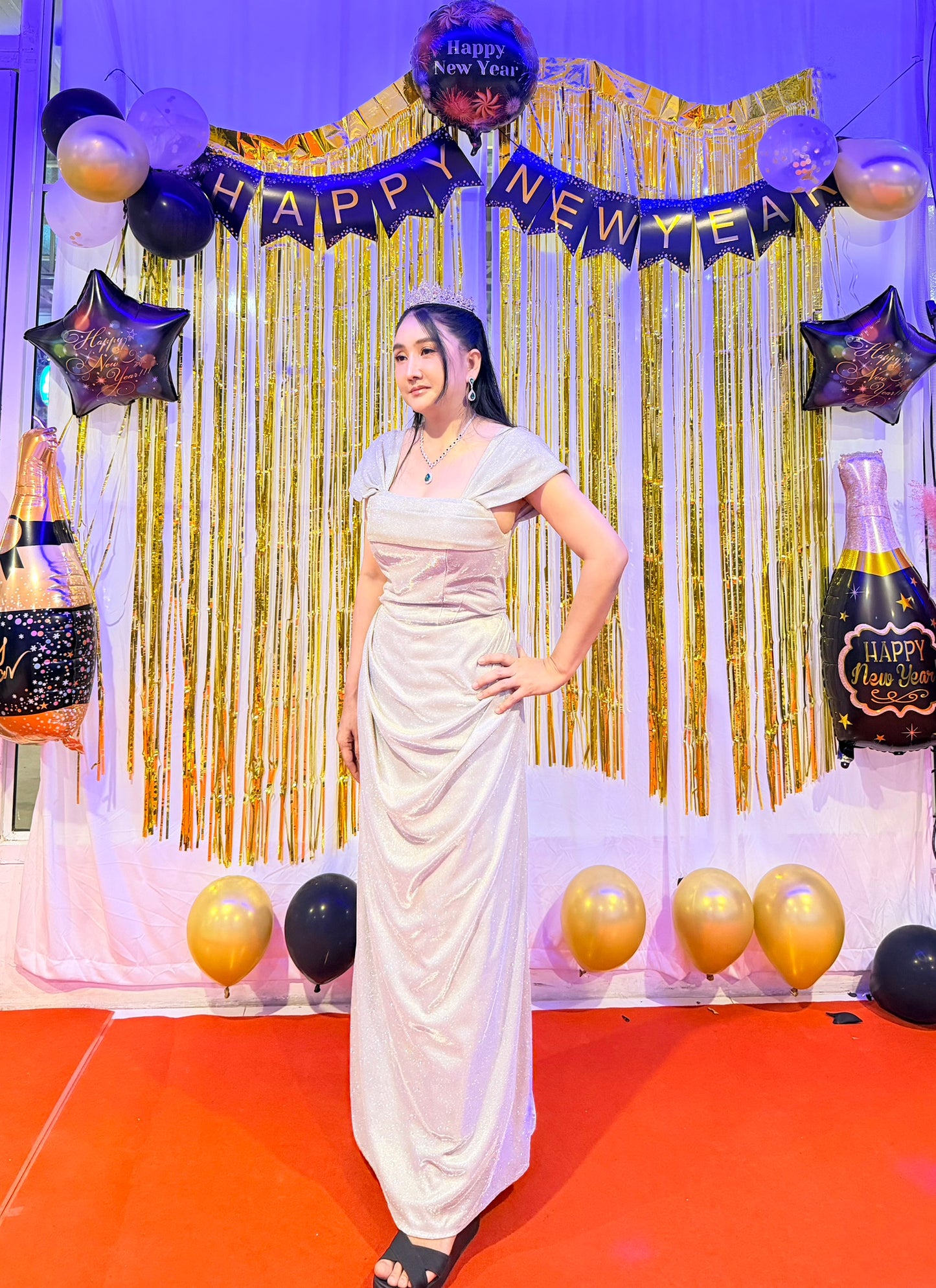 ลูกค้างานเลี้ยงปีใหม่บริษัท | Company New Year Party Look