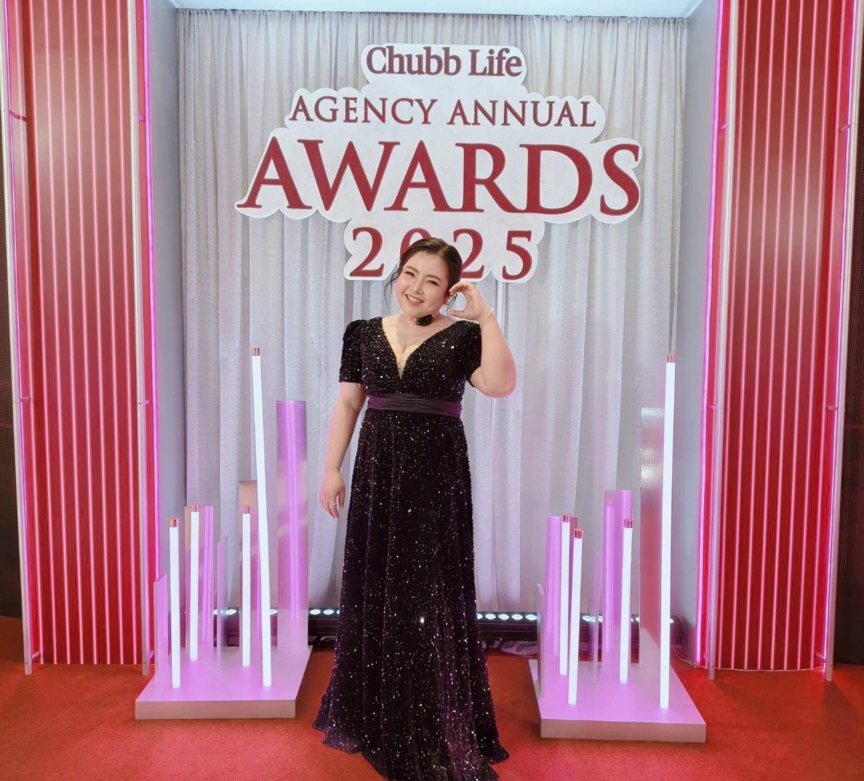 รีวิวลูกค้า AIA | ชุดราตรีสีดำหรู Elegant Black Evening Dress