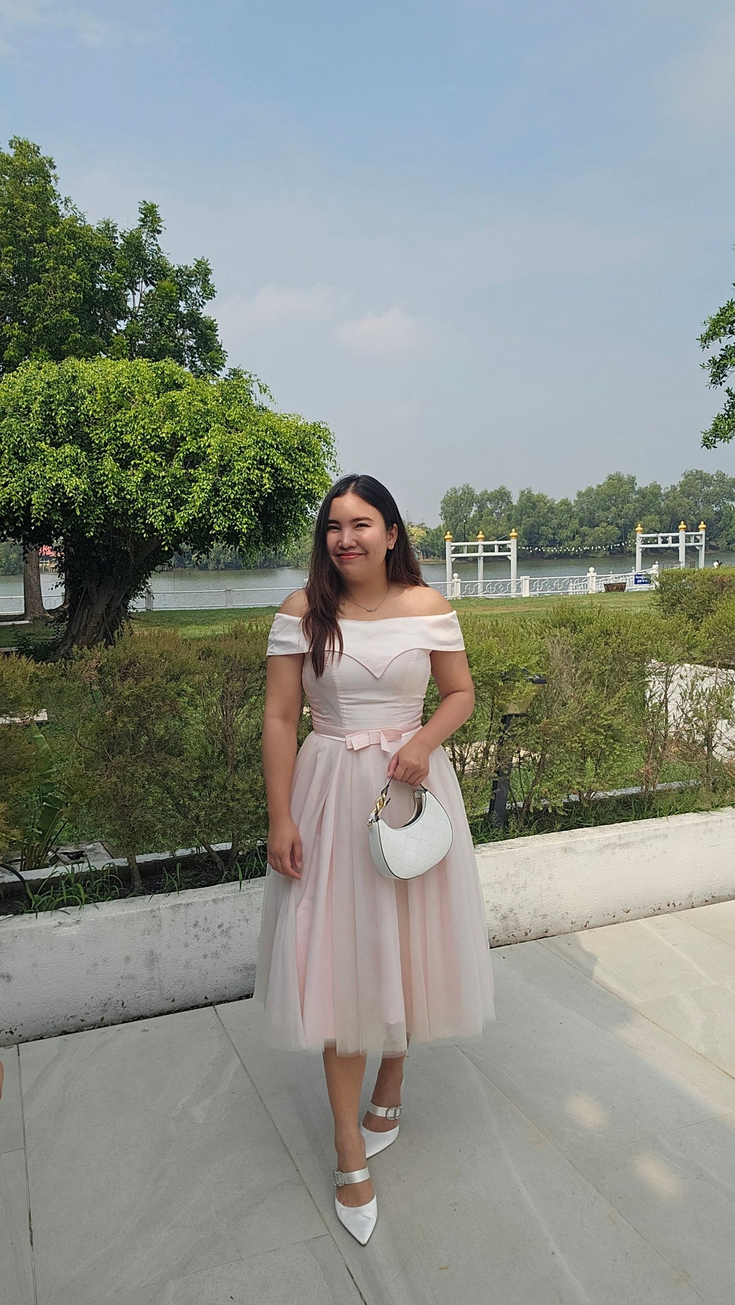 น้องกิ๊ก กับลุคหวานละมุนในงานแต่งที่กรุงเทพ