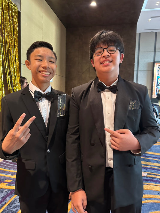 ลูกค้าโรงเรียนนานาชาติ ISC – งาน Prom ✨