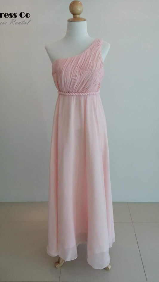 ชุดราตรีไหล่เดียวจับจีบ / Pleated One-Shoulder Dress