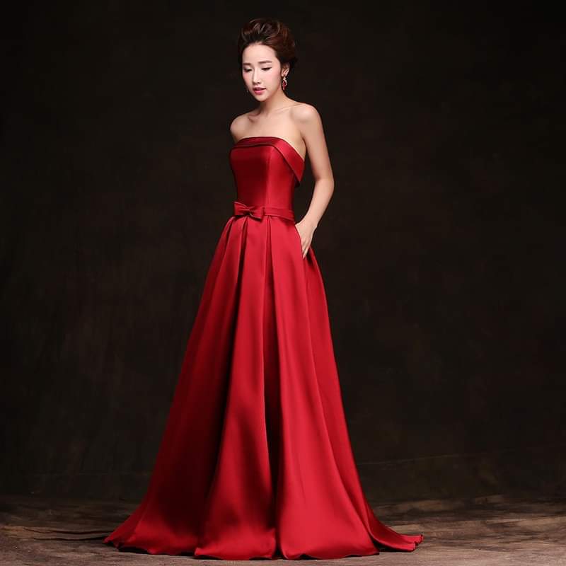 Red Satin Corset Gown / ชุดราตรีคอร์เซ็ทผ้าซาตินแดง
