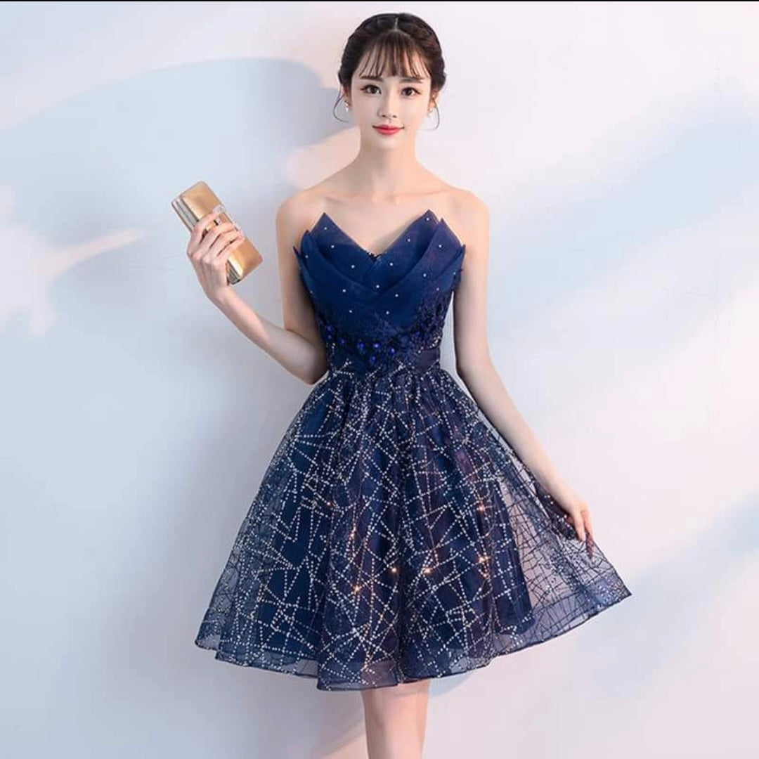 เดรสสายเดี่ยวทรงหัวใจ ลายพลุ / Navy Sweetheart Glitter Dress