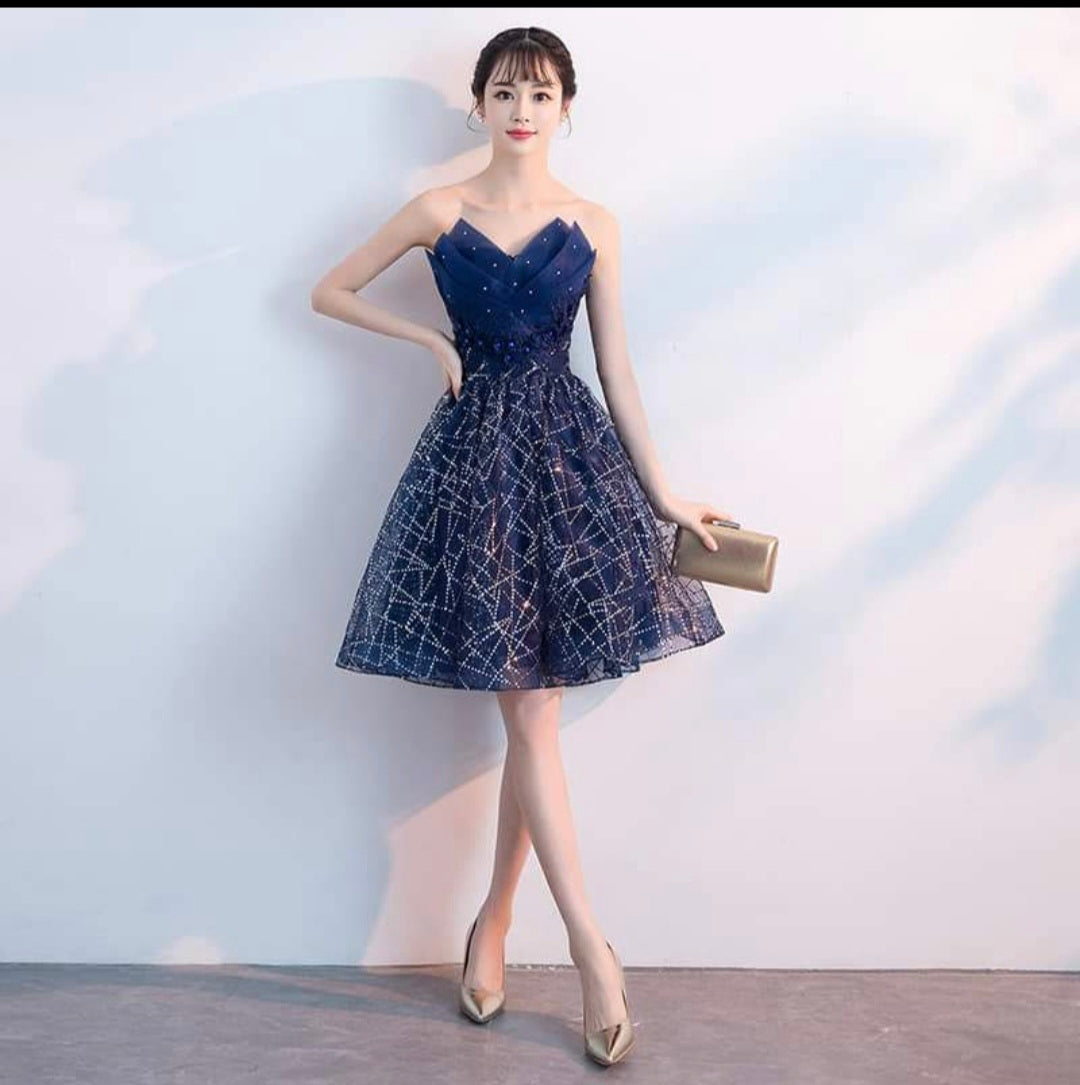 เดรสสายเดี่ยวทรงหัวใจ ลายพลุ / Navy Sweetheart Glitter Dress