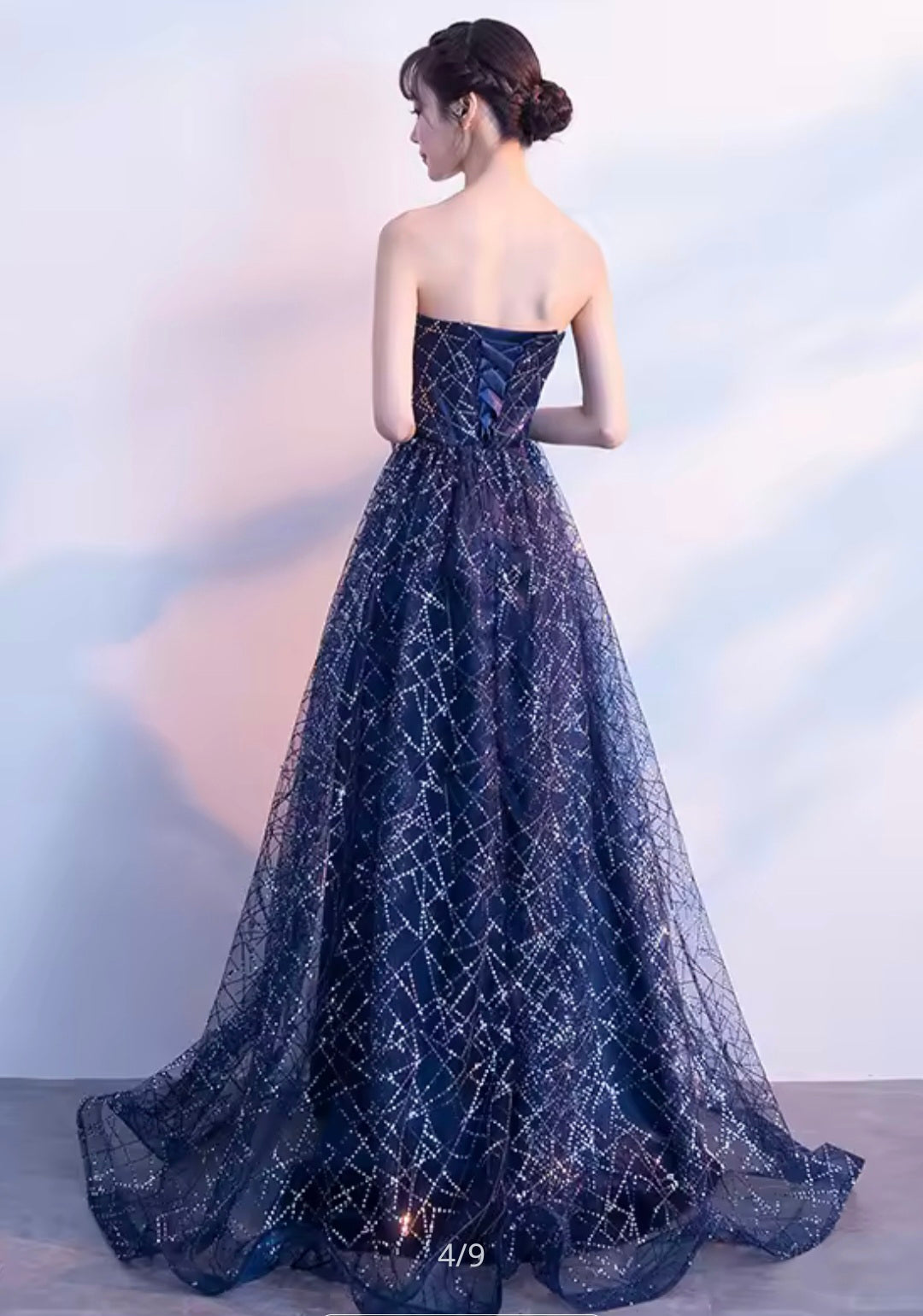 เดรสยาวสายเดี่ยวกลิตเตอร์น้ำเงิน | Midnight Blue Glitter Gown