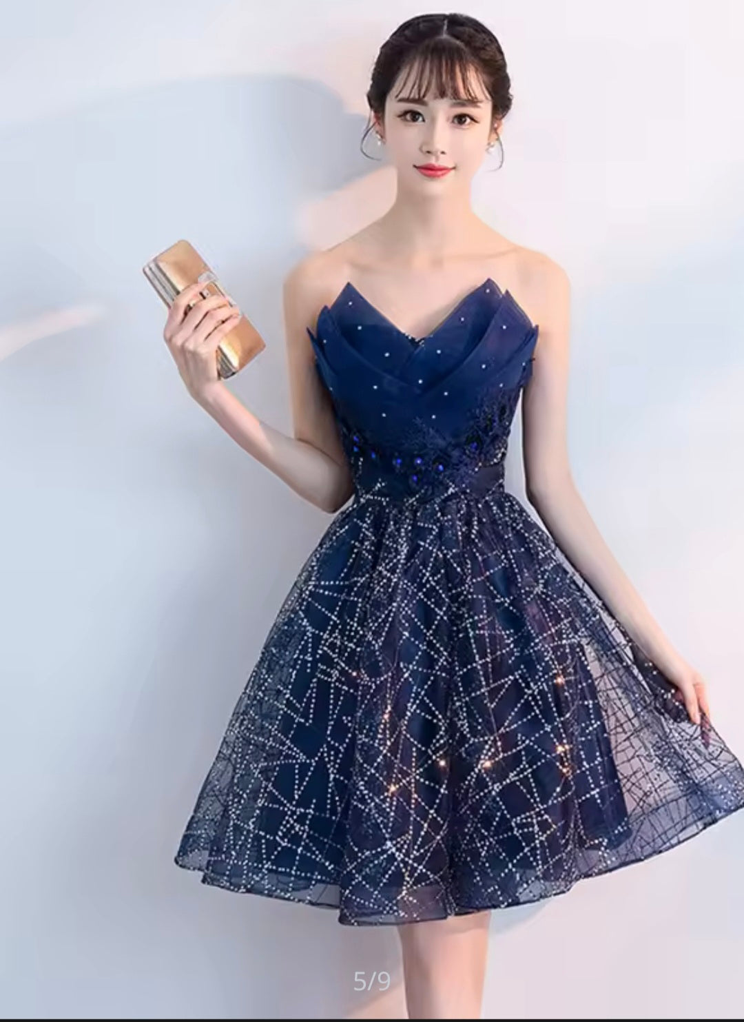 เดรสสายเดี่ยวทรงหัวใจ ลายพลุ / Navy Sweetheart Glitter Dress