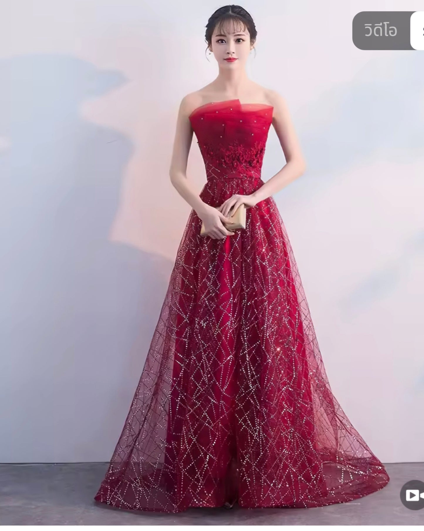 เดรสยาวเปิดไหล่สีแดงกลิตเตอร์ | Red Glitter Strapless Gown
