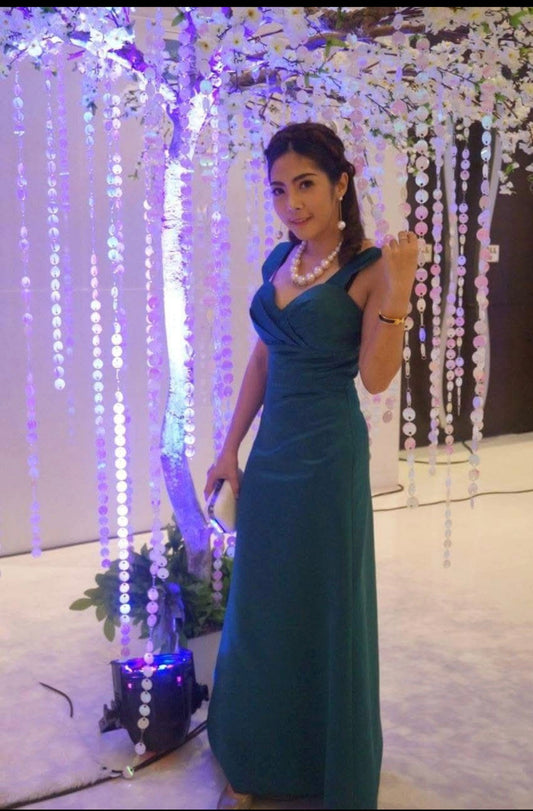 ชุดราตรีสีเขียวน้ำทะเล / Teal Evening Dress