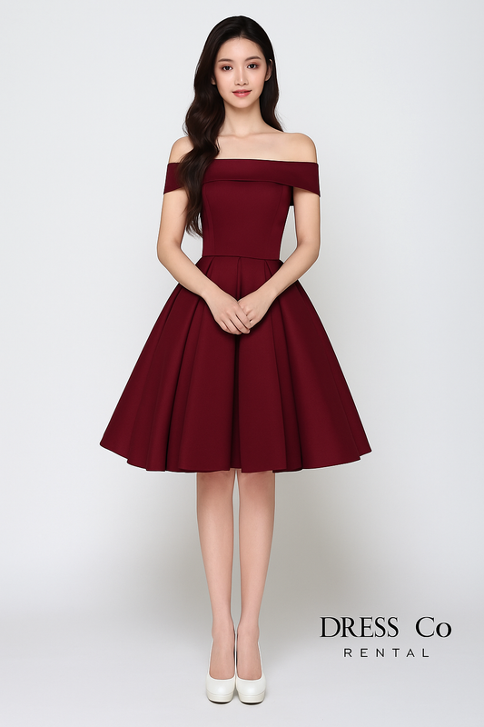 เดรสแดงเข้มเปิดไหล่ทรงสวย / Dark Red Off-Shoulder Satin Dress