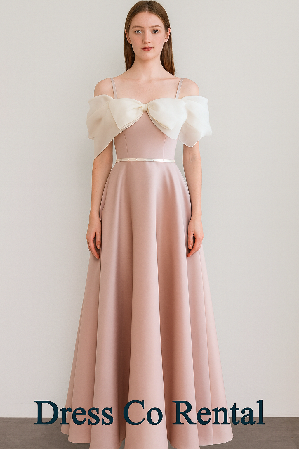 เดรสโบว์ใหญ่สีชมพูพีช ไหล่เฉียง หรูหรา (Size M)