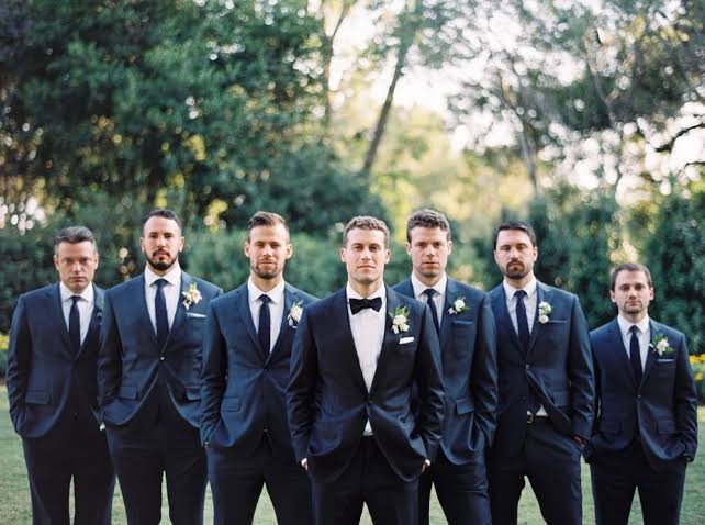 สูทเพื่อนเจ้าบ่าวสีน้ำเงิน ตัดใหม่ให้เช่า | Navy Blue Groomsmen Suits for Rent